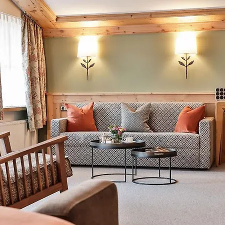 Superior Tirolerhof - Zell Am Zell am See