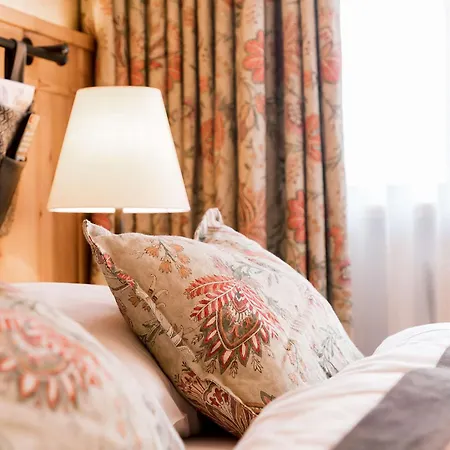 Hotel Superior Tirolerhof - Zell Am 4*