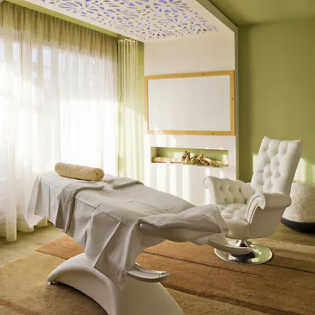 Hotel Superior Tirolerhof - Zell Am 4*
