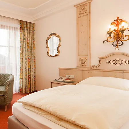 Superior Tirolerhof - Zell Am 젤암제