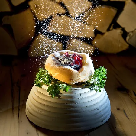 호텔 Superior Tirolerhof - Zell Am 4*