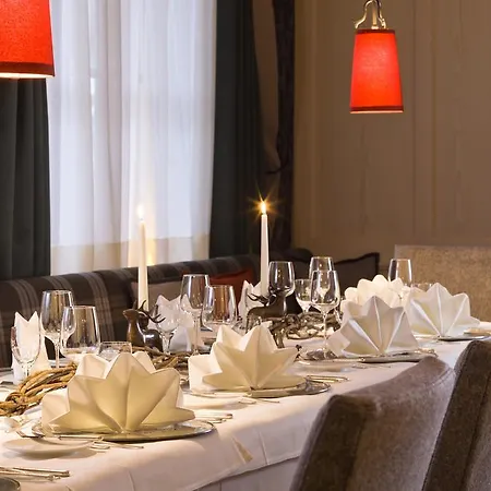 Hotel Superior Tirolerhof - Zell Am 4*