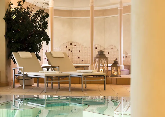 Superior Tirolerhof - Zell Am ホテル 4*