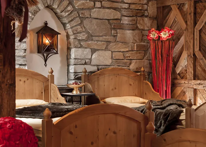 Superior Tirolerhof - Zell Am ホテル 4*