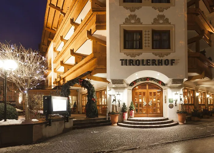 ホテル Superior Tirolerhof - Zell Am ツェル アム ゼー