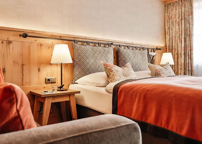 Superior Tirolerhof - Zell Am ホテル 4*