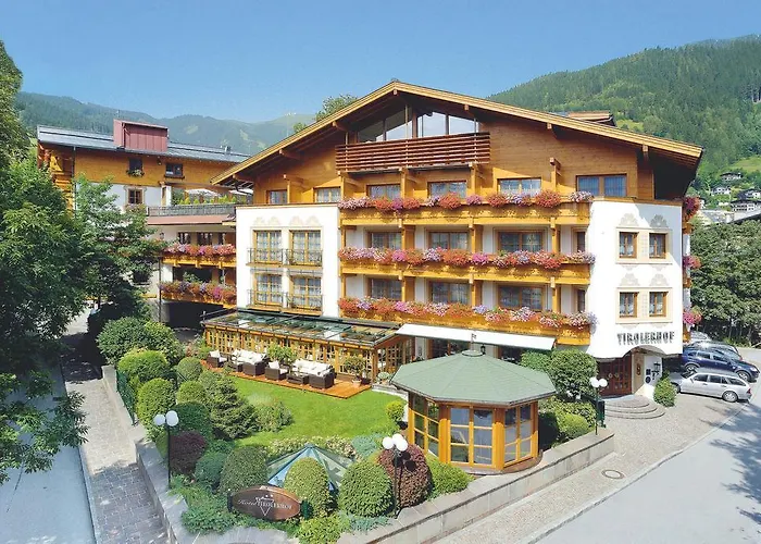 Superior Tirolerhof - Zell Am ホテル ツェル アム ゼー