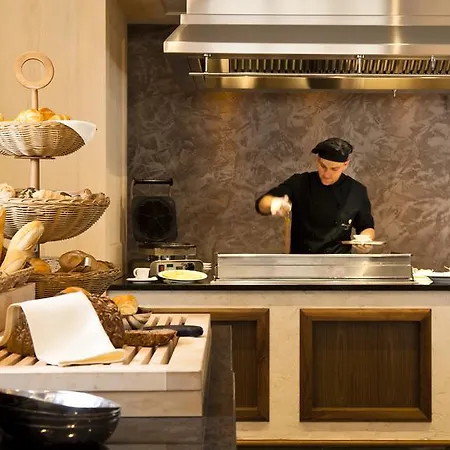 Superior Tirolerhof - Zell Am 4*